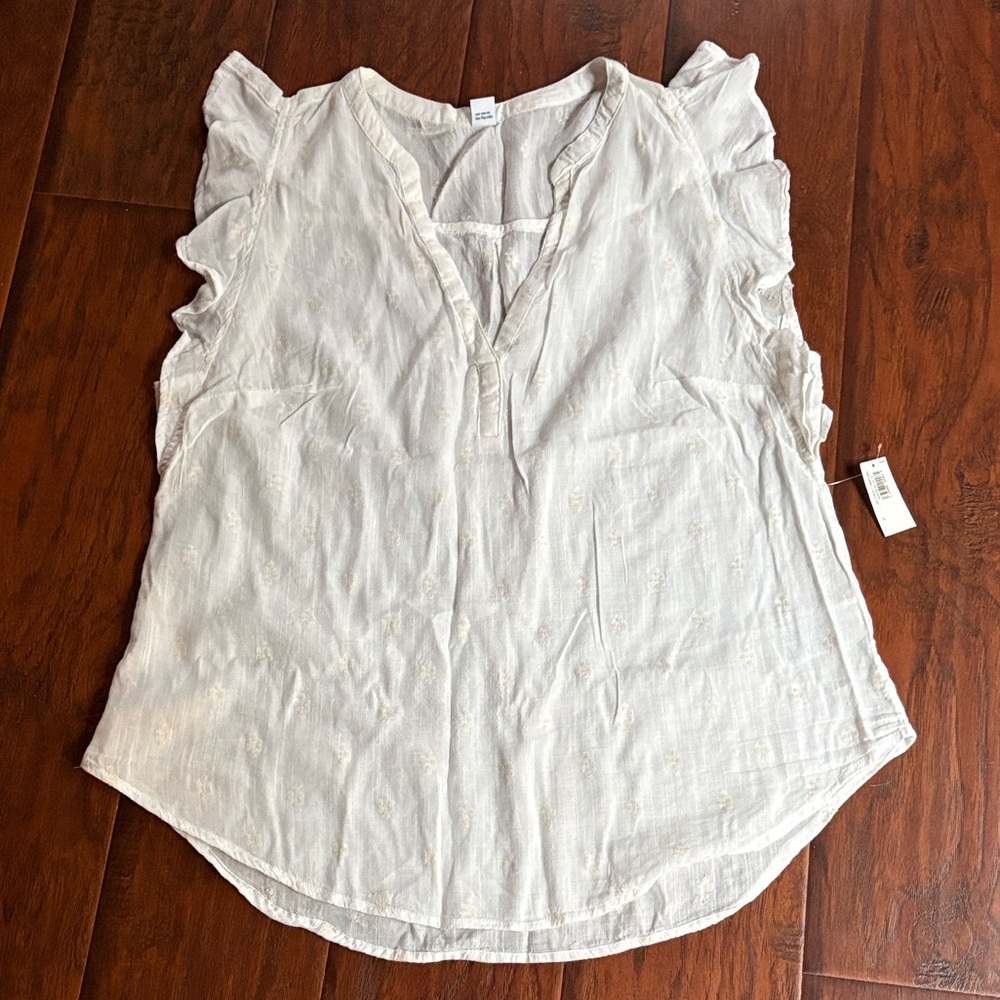 Old Navy White Print Flutter Sleeve Blouse - Size L, 55% Cotton, 45% Rayon